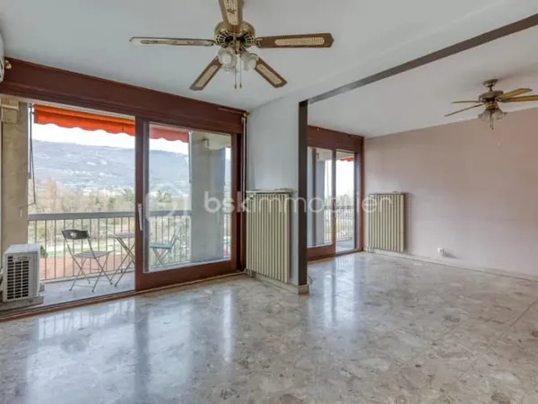 Appartement 4 pièces 93 m²