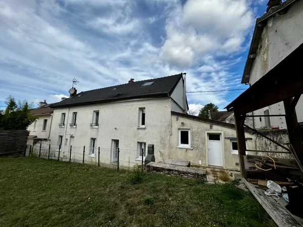 Maison familiale avec 5 chambres et garage