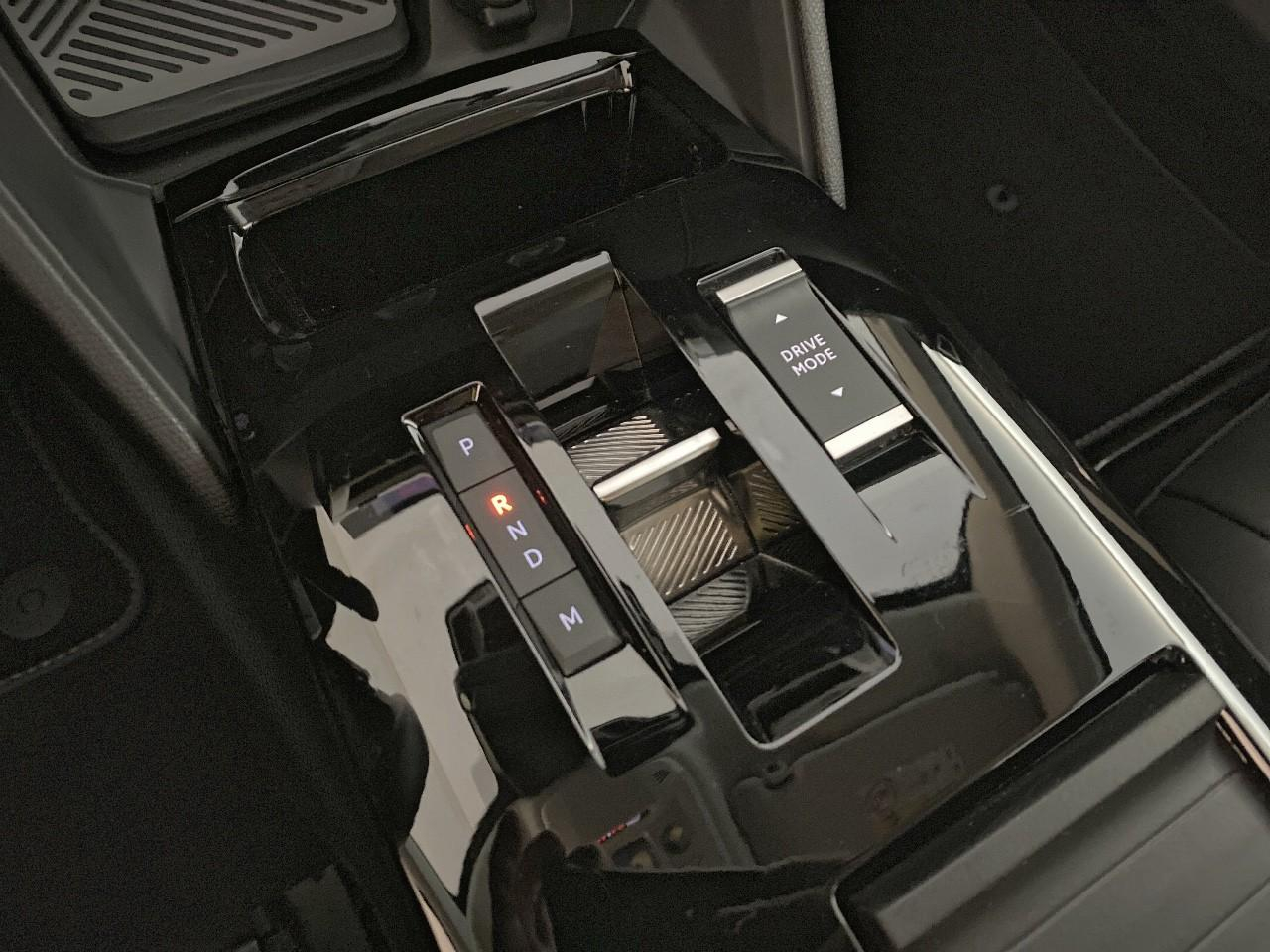 Citroën C4 hybride 136 e-dcs6 max — photo 15