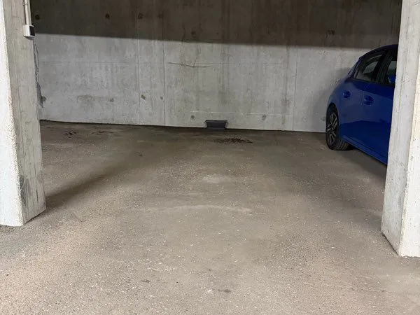 Place de parking souterraine