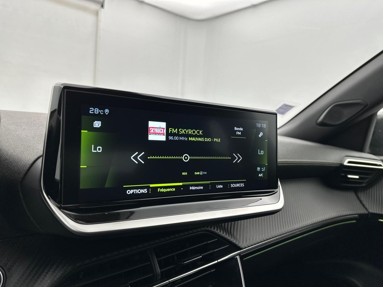 Peugeot 2008 puretech 130 s&s bvm6 gt — photo 23