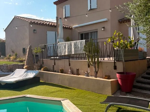 À VENDRE - Maison individuelle 110 m² - Puget-sur-Argens