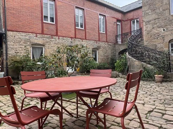 Studio rénové meublé tout équipé