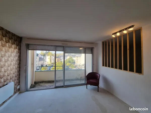 Loue appartement centre ville