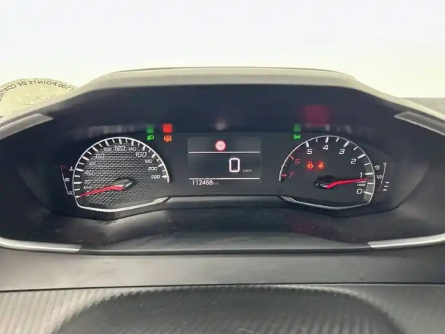 Peugeot 2008 puretech 100 s&amp;s bvm6 — photo 10