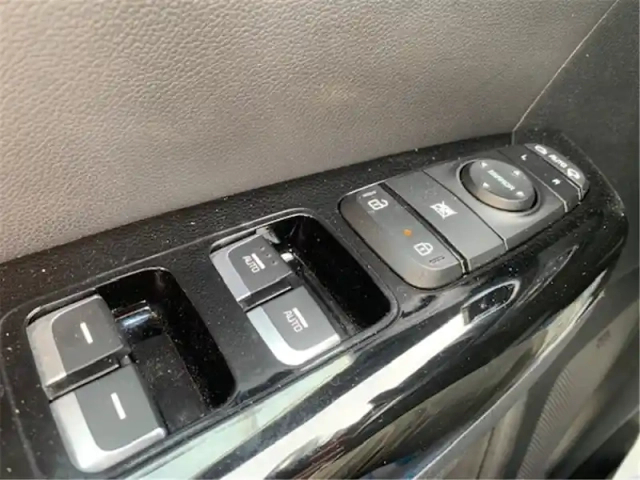 Kia Sportage 1.6 crdi 136ch mhev dct7 4x2 — photo 23