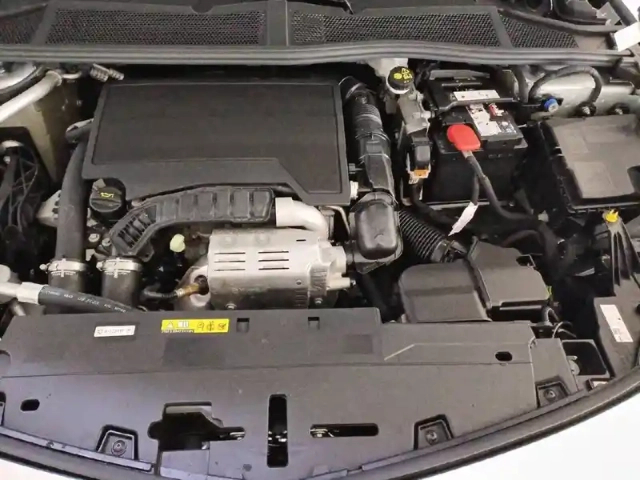 Opel Astra 1.2 turbo 110 ch bvm6 — photo 65