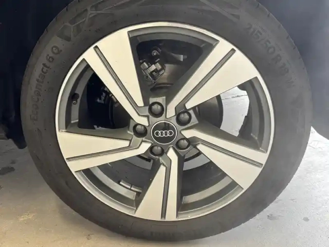 Audi Q2 35 tfsi 150 s tronic 7 — photo 9