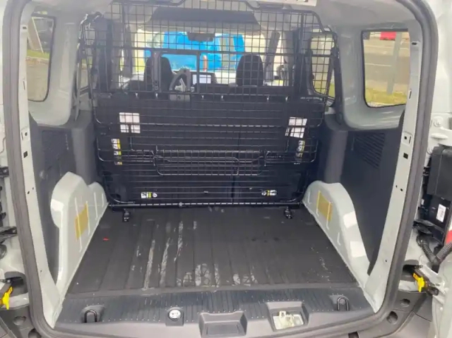 Ford Transit Courier fourgonnette 1.0 ecoboost 100ch cabine approfondie trend — photo 11