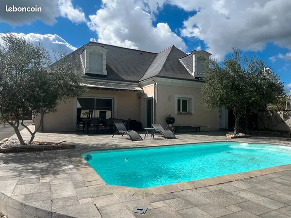Maison 150 m² - 5 chambres, piscine, spa et annexe - Sorges (Les Ponts-de-Cé) - 479 000