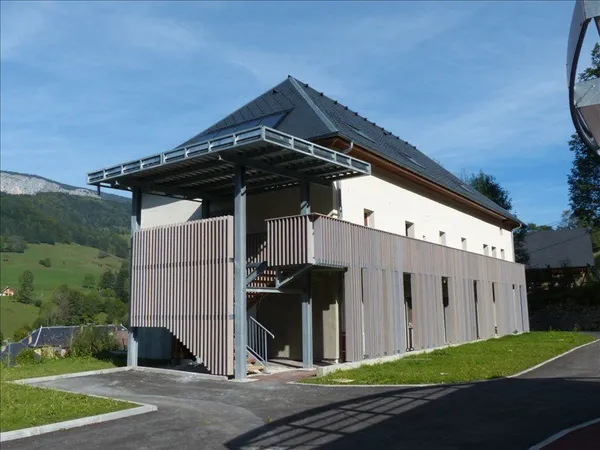 ENTREMONT LE VIEUX - 4 pièce(s) - 79 m2