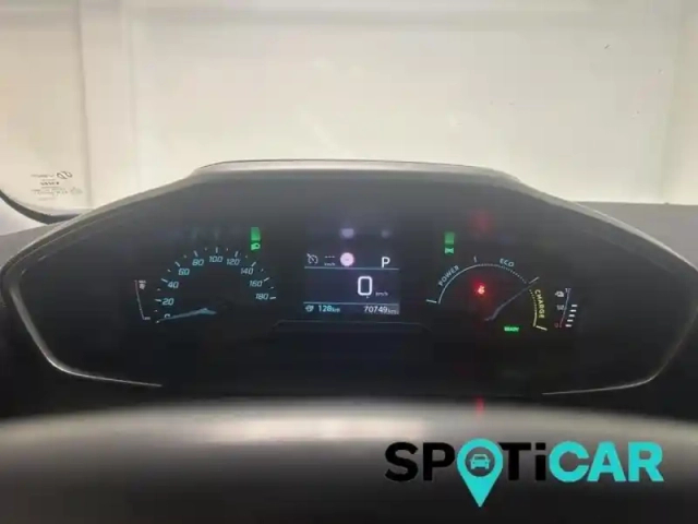 Peugeot 2008 e- 136ch allure — photo 6