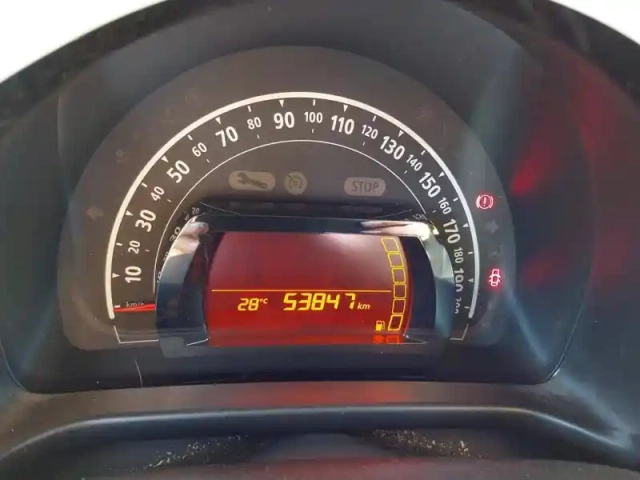 Renault Twingo iii sce 65 - 21 — photo 12