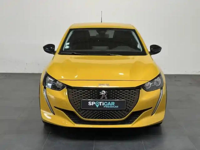 Peugeot 208 e- 136ch active — photo 2