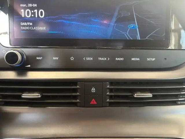 Hyundai Bayon 1.0 t-gdi 100 hybrid 48v — photo 32