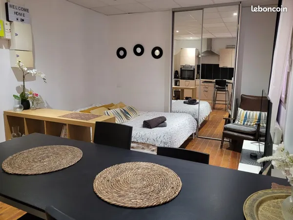 Location studio meublé à l'année
