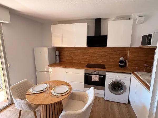 T2 a l'année meublé avec terrasse 10m² • piscine • tennis • résidence sécurisée • canet-en-roussillo