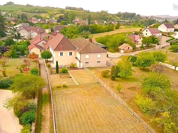 Maison 14 pièces 210 m²