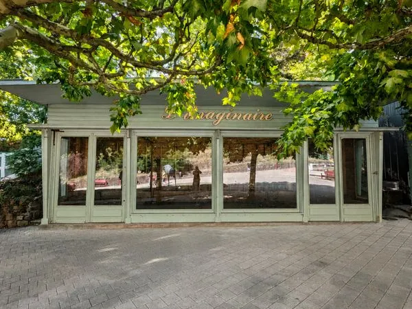 Local commercial rare - Parc Thermal Châtel-Guyon - Terrasse possible