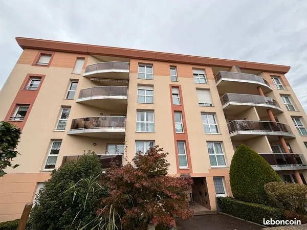Appartement F2 à louer avec Balcon - Garage - Ascenseur - Cave