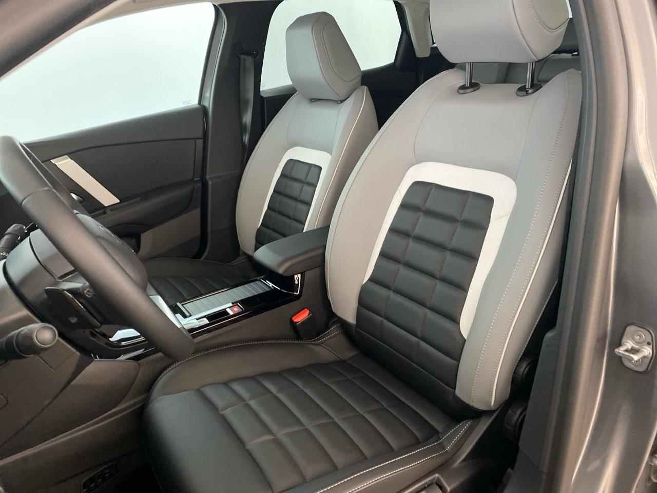 Citroën C4 hybride 145 ch e-dcs6 max — photo 9