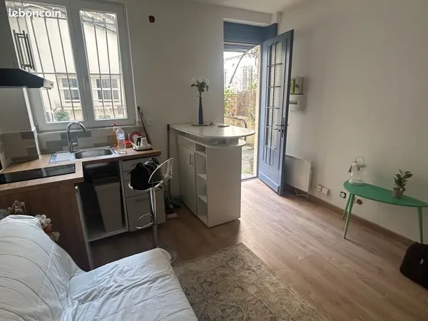 Studio 1 pièce 16 m²