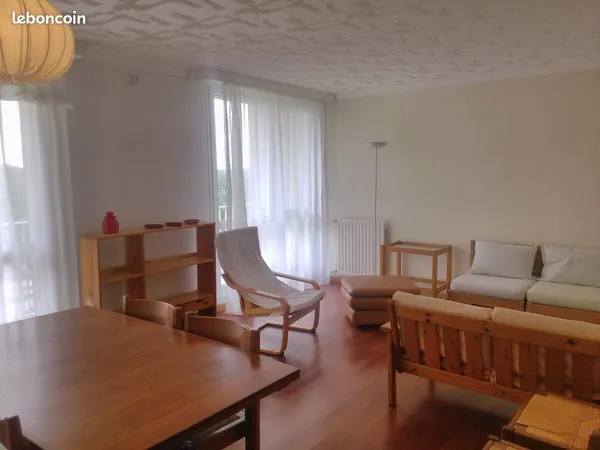 Chambre en colocation près de la gare de St Quentin en Yvelines