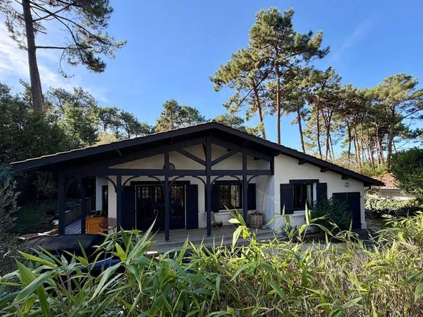Maison de plain-pied 7 pièces 175 m²