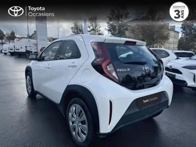 Toyota Aygo X 1.0 vvt-i 72ch dynamic — photo 2