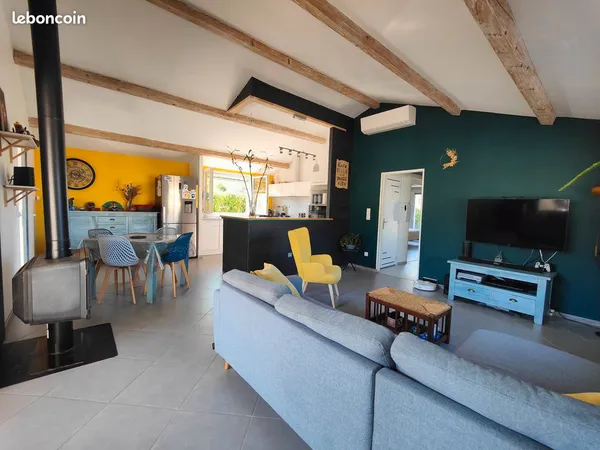 Maison plain pied 3 pièces 800m2 terrain avec dépendances