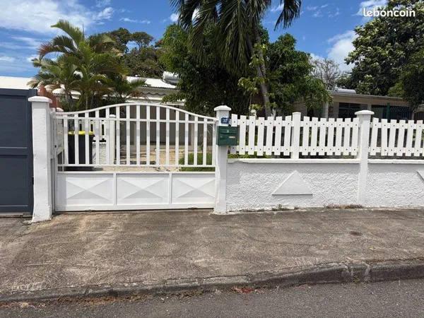 Maison de ville baie-mahault