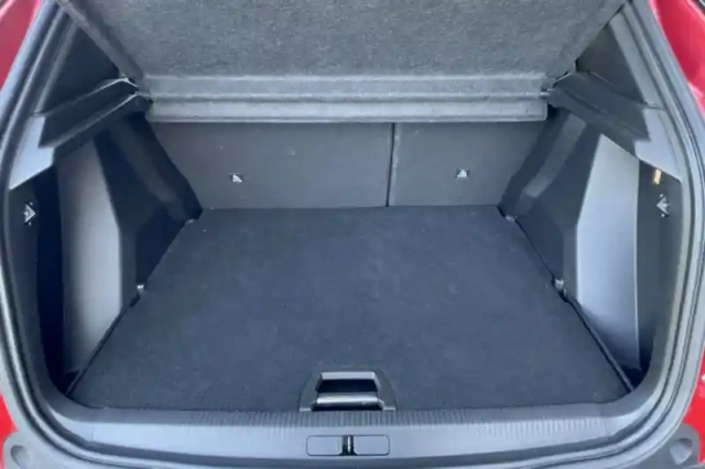Peugeot 2008 bluehdi 130 s&amp;s eat8 — photo 11