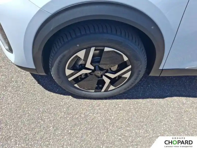 Peugeot 2008 hybrid 145 e-dcs6 — photo 12
