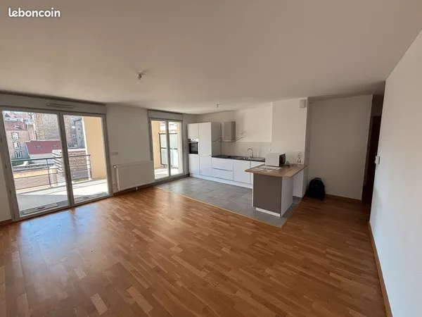 Appartement T3 de bon standing dans une résidence de qualité (Dôme Imperial). Grand séjour cuisine a