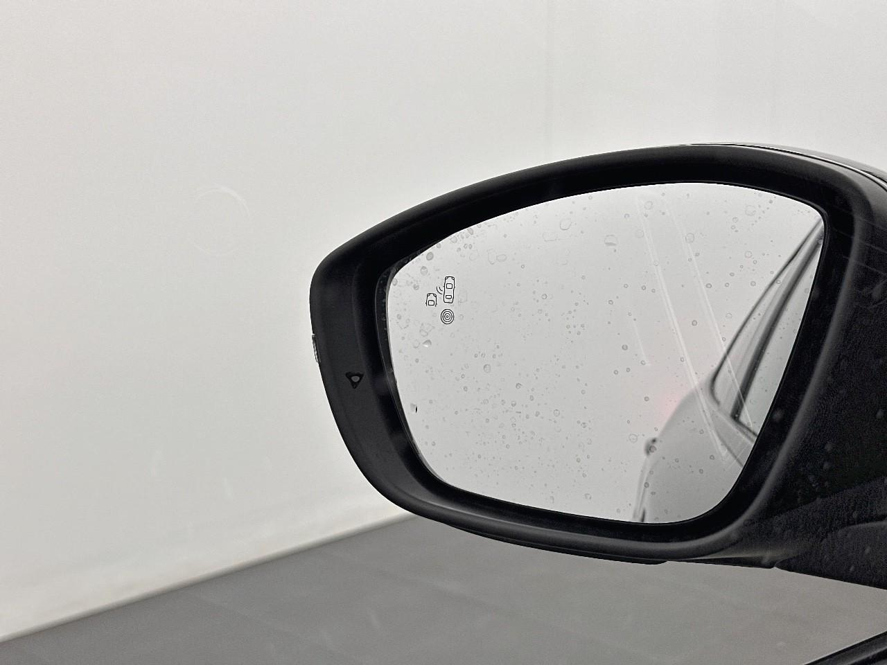 Peugeot 2008 puretech 130 s&s bvm6 gt — photo 33
