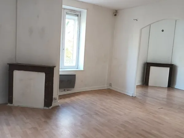 T3,70m2 1er étage à rénover,belle vue, pas de vue à vue rue du crosne nancy