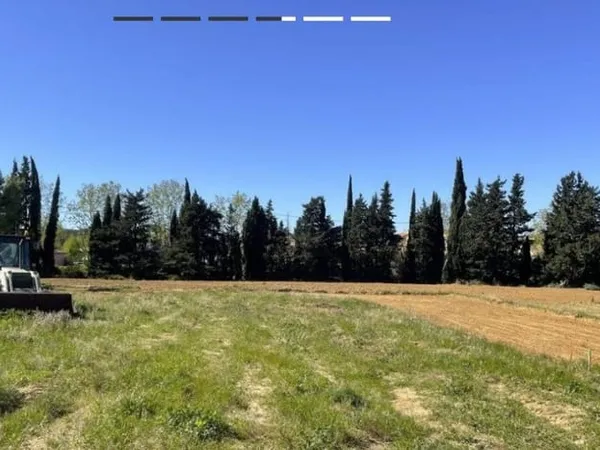 Terrain 408 m²
