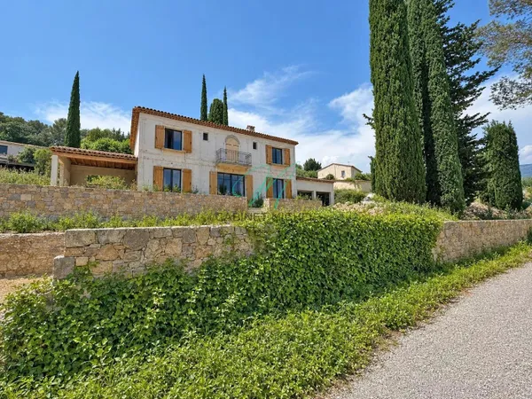 GRASSE SAINT-JACQUES - VILLA NEUVE HORS D'EAU / HORS D'AIR