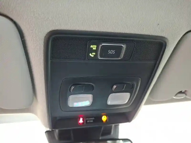 Renault Clio blue dci 100 - 21n — photo 37
