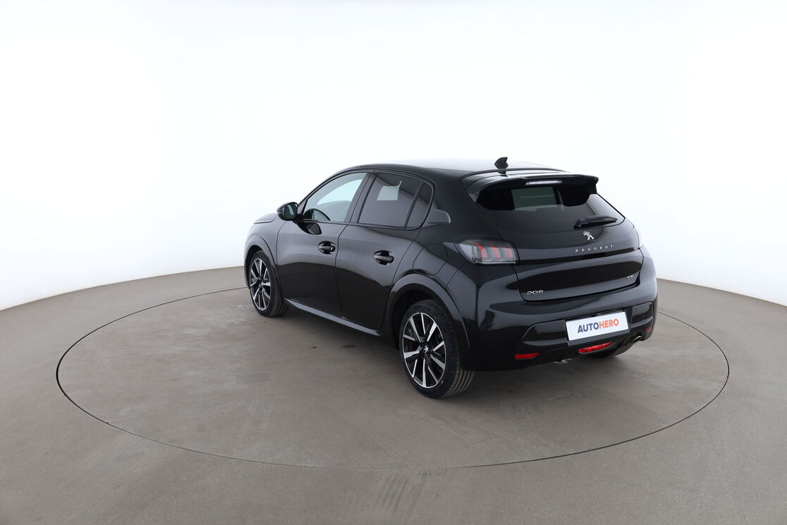 Peugeot 208 1.2 PureTech GT Pack EAT8 — photo 3