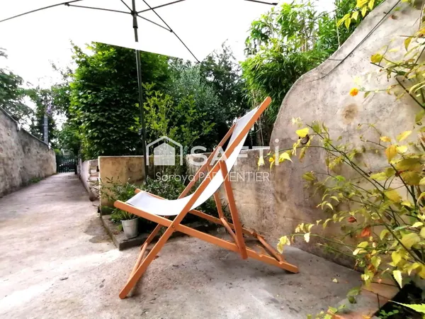 Très beau studio entièrement rénové proche de tout