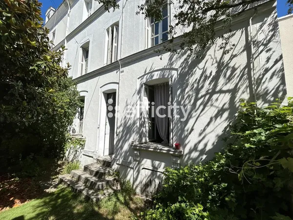 Maison 6 pièces 180 m²