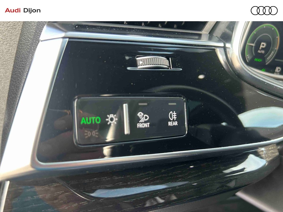 Audi Q8 55 TFSI e 394 Tiptronic 8 quattro — photo 19