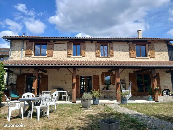 Grande maison avec chambres d'hôtes possibles