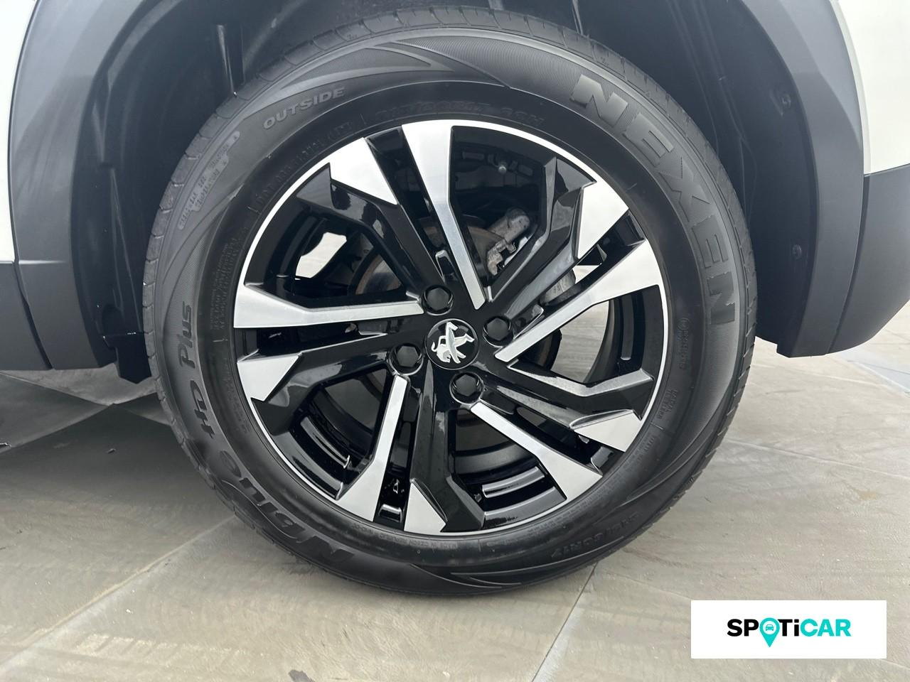 Peugeot 2008 1.5 bluehdi 130ch s&s allure pack eat8 125g — photo 11