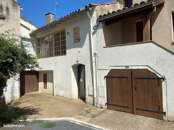 Maison avec vue exceptionnelle sur le Lot