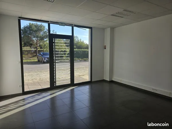Local commercial 77 m² Pornic