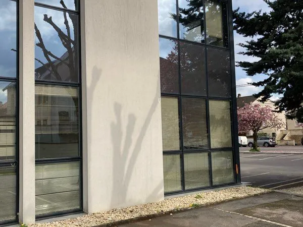 3 cellules de bureaux à louer