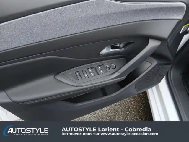 Peugeot 308 1.5 bluehdi 130ch s&amp;s allure eat8 — photo 29