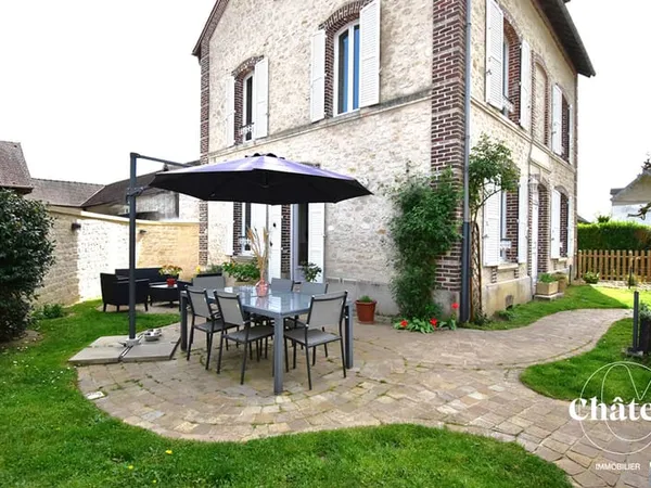 Proche SENLIS - Maison bourgeoise